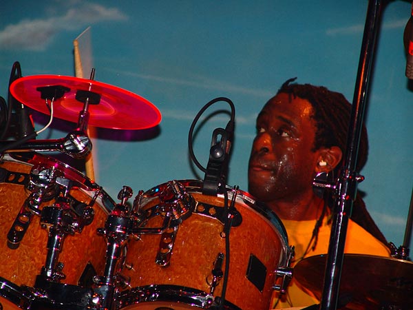 Will Calhoun (Living Colour), Ned - Montreux Music Club, vendredi 5 novembre 2004.