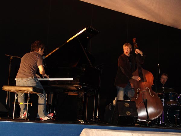 Montreux Jazz Festival 2004: Jamie Cullum, April 22, concert at the Press Conference