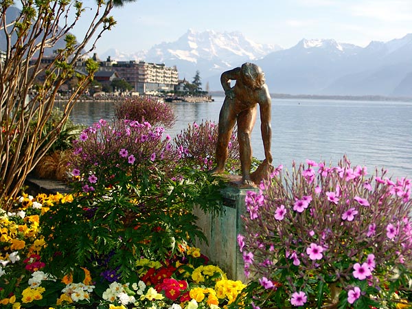 Sur les quais de Montreux, 3 avril 2005.