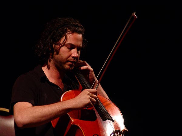 Montreux Jazz Festival 2005: Oli Kraus (Tom McRae cello), July 1, 2005, Casino Barrière