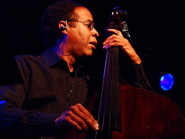 Montreux Jazz Festival 2005: Stanley Clarke (Trio! with Jean-Luc Ponty & Bela Fleck), July 8, 2005, Casino Barrière