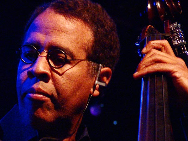 Montreux Jazz Festival 2005: Stanley Clarke (Trio! with Jean-Luc Ponty & Bela Fleck), July 8, 2005, Casino Barrière