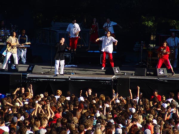 Paléo Festival 2005, mercredi 20 juillet: Sinsemilia, Grande Scène.