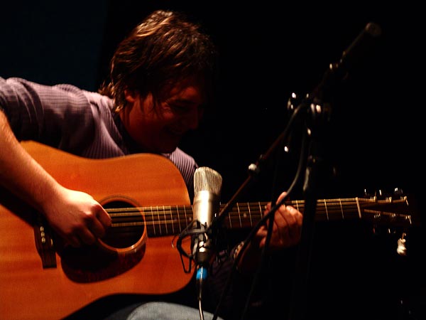 Fin du concert de Sylvain Luc, duo avec Nicola Oliva (1er prix), Nuits de la Guitare, Chorus Lausanne, vendredi 4 novembre 2005.