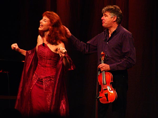 Didier Lockwood & Caroline Casadesus, Le Jazz et la Diva, Miles Davis Hall, Montreux, mercredi 22 février 2006.