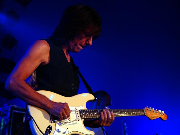 Blue Balls Festival 2006, Lucerne: Jeff Beck, Luzernersaal KKL, mercredi 26 juillet 2006. Jeff Beck (guitar), Randy Hope-Taylor (bass), Jason Rebello (keyboards), Vinnie Colaiuta (drums).