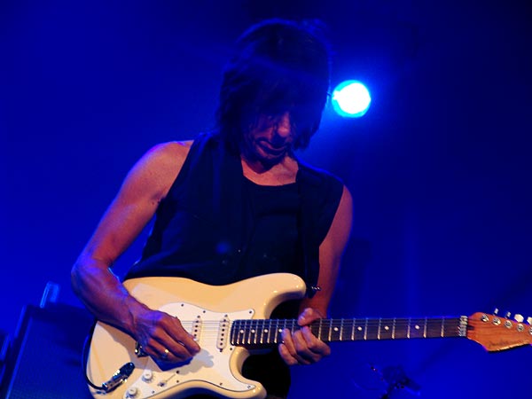 Blue Balls Festival 2006, Lucerne: Jeff Beck, Luzernersaal KKL, mercredi 26 juillet 2006. Jeff Beck (guitar), Randy Hope-Taylor (bass), Jason Rebello (keyboards), Vinnie Colaiuta (drums).