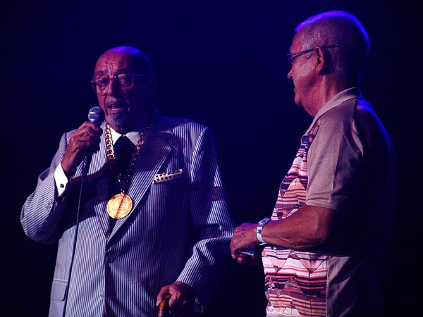 Montreux Jazz Festival 2006: Ahmet Ertegun & Claude Nobs, speech before Ornette Coleman, July 2, Auditorium Stravinski