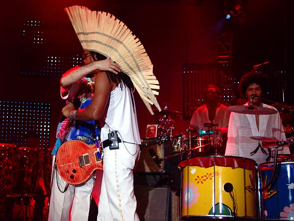 Montreux Jazz Festival 2006: Santana's Dance to the Beat of My Drum, Auditorium Stravinski, July 9, a special project with Idrissa Diop (Musical Director), Carlinhos Brown, Los Ibellis Jr, Mory Kanté, Angélique Kidjo, Kora Jazz Trio, Touré Kunda, Ismaël Lô, Brazil Percushow, Boubacar and Valle.