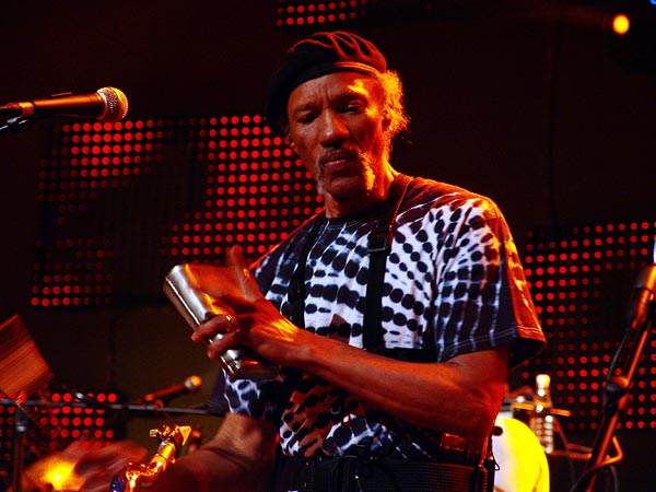 Montreux Jazz Festival 2006: The Neville Brothers, Santana's My Blues Is Deep, Auditorium Stravinski, July 10