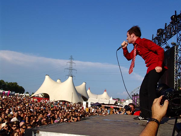 Paléo Festival 2006: Dionysos, Grande Scène, mardi 18 juillet 2006.