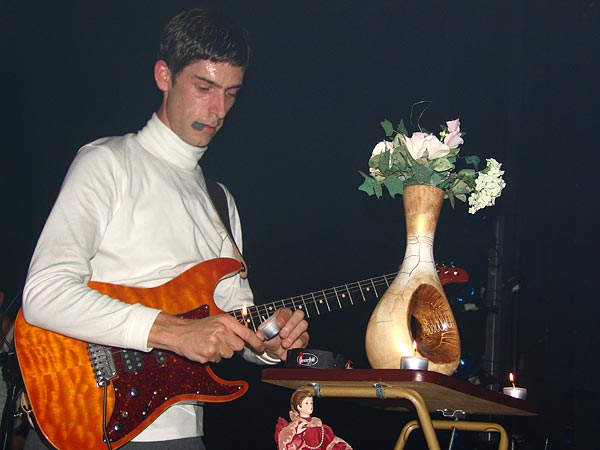 Brico Jardin, concert-vernissage nouvel album «L'Etrange Affaire de la Jeune Fille sans Yeux», Usine à Gaz Nyon, vendredi 13 octobre 2006.