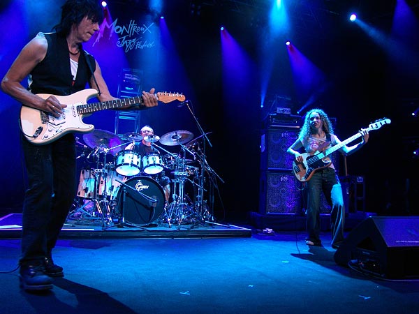 Montreux Jazz Festival 2007: Jeff Beck (feat. Vinnie Colaiuta on drums, Jason Rebello on keyboards and Tal Wilkenfeld on bass), July 15, Auditorium Stravinski