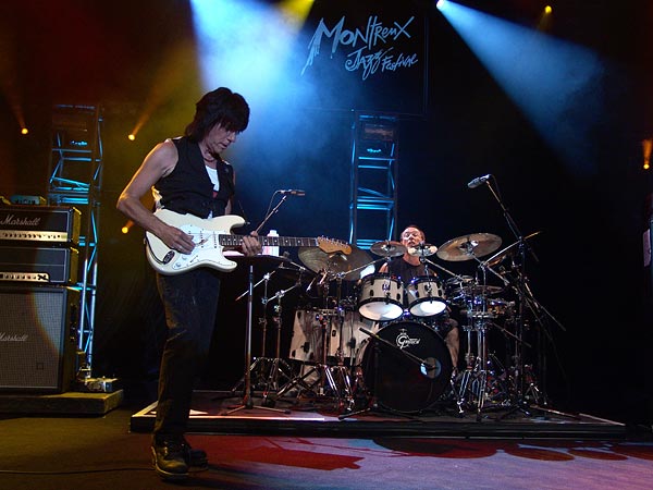 Montreux Jazz Festival 2007: Jeff Beck (feat. Vinnie Colaiuta on drums, Jason Rebello on keyboards and Tal Wilkenfeld on bass), July 15, Auditorium Stravinski