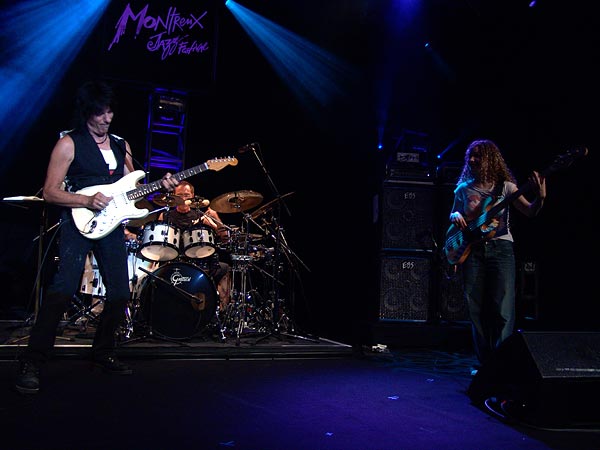 Montreux Jazz Festival 2007: Jeff Beck (feat. Vinnie Colaiuta on drums, Jason Rebello on keyboards and Tal Wilkenfeld on bass), July 15, Auditorium Stravinski