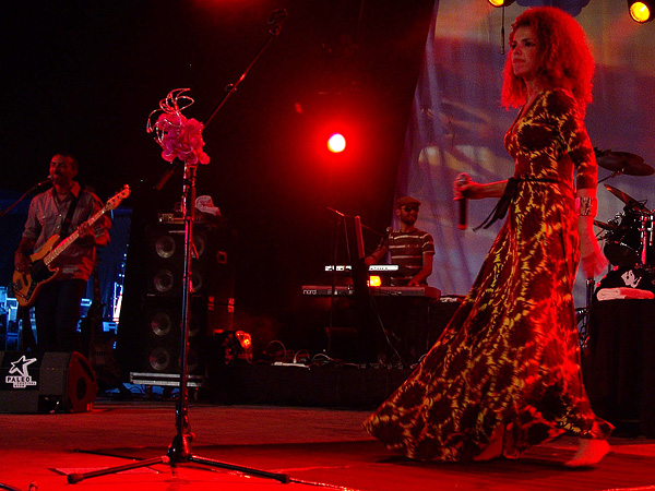 Paléo Festival 2008: Vanessa de Mata, Dôme, mardi 22 juillet 2008.