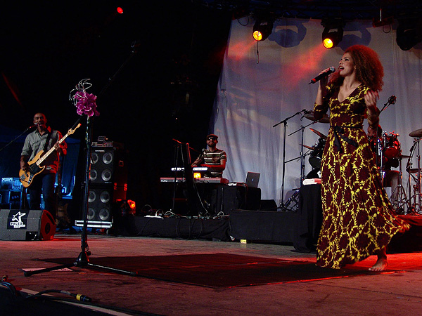 Paléo Festival 2008: Vanessa de Mata, Dôme, mardi 22 juillet 2008.