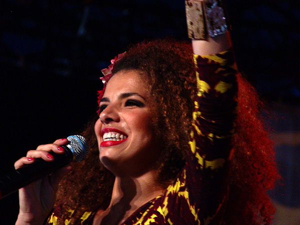 Paléo Festival 2008: Vanessa de Mata, Dôme, mardi 22 juillet 2008.