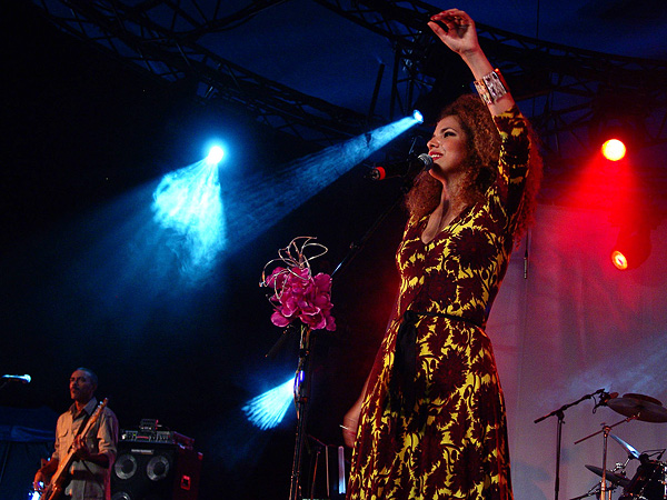 Paléo Festival 2008: Vanessa de Mata, Dôme, mardi 22 juillet 2008.