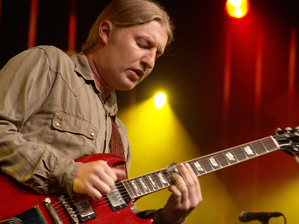 Montreux Jazz Festival 2009: Derek Trucks Band, July 9, Auditorium Stravinski. Derek Trucks gt, Todd Smallie bs, Yonrico Scott dms, Count M'Butu perc, Kofi Burbridge kbs, Mike Mattison voc.