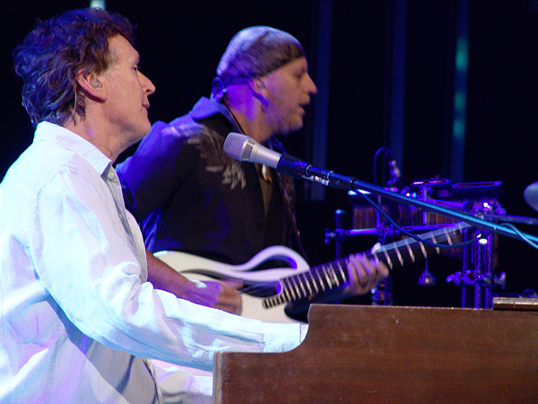 Montreux Jazz Festival 2009: Steve Winwood, July 9, Auditorium Stravinski. Steve Winwood org, gt, voc, Paul Booth sax, org, fl, Richard Bailey dms, Karl van den Boosche perc, José Net gt.