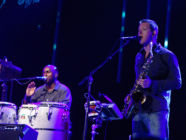 Montreux Jazz Festival 2009: Steve Winwood, July 9, Auditorium Stravinski. Steve Winwood org, gt, voc, Paul Booth sax, org, fl, Richard Bailey dms, Karl van den Boosche perc, José Net gt.