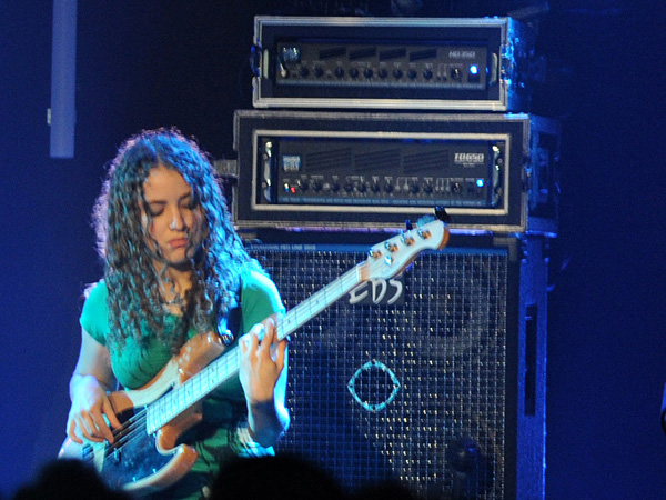 Montreux Jazz Festival 2009: Jeff Beck, July 17, Miles Davis Hall. Jeff Beck guitar, Tal Wilkenfeld bass, Jason Rebello keyboards, Vinnie Colaiuta drums.