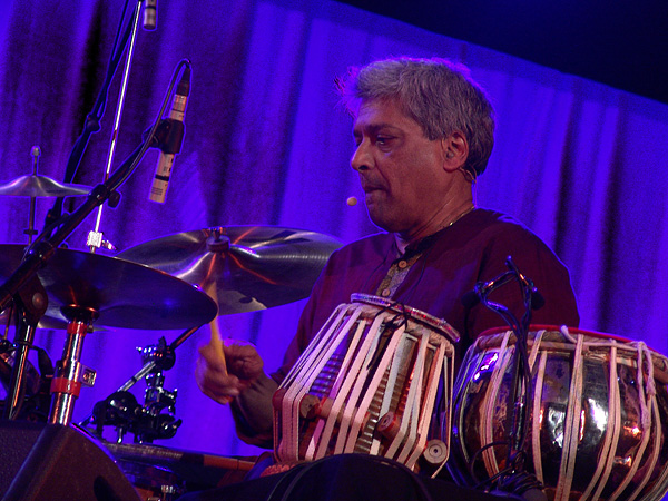 Paléo Festival 2009: Trilok Gurtu, mardi 21 juillet 2009, Le Dôme.