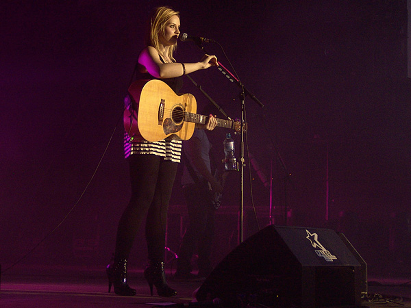 Paléo Festival 2009: Amy MacDonald, jeudi 23 juillet 2009, Grande Scène.