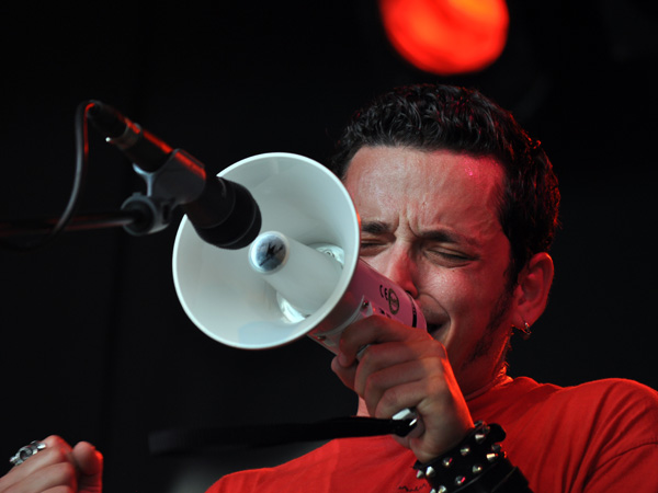 Montreux Jazz Festival 2010: The Sound of Fridge (garage flash punk from Switzerland), July 2, Music in the Park (Parc Vernex). Winners of the Tremplin Lémanique Rock 2009.