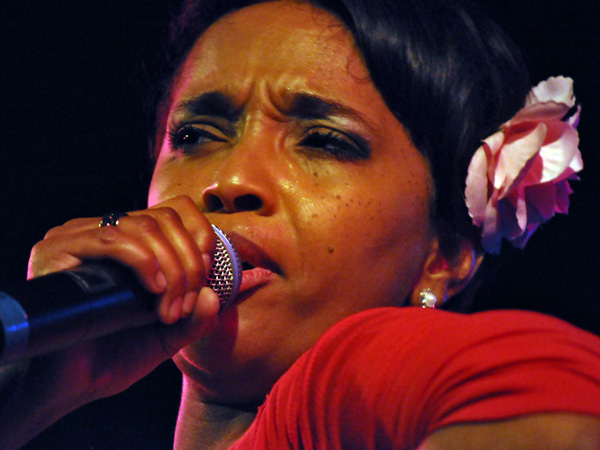 Montreux Jazz Festival 2010: Auriol Hays (alternative pop from South Africa), July 9, Music in the Park (Parc Vernex).