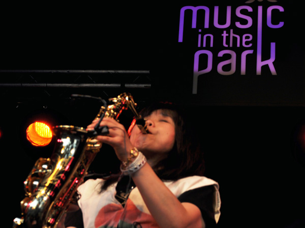 Montreux Jazz Festival 2010: Bronze Dou Shin (prog rock from Japan), July 13, Music in the Park (Parc Vernex).