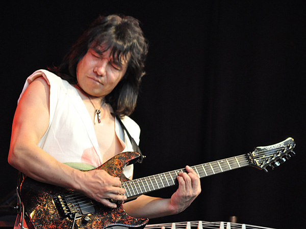 Montreux Jazz Festival 2010: Bronze Dou Shin (prog rock from Japan), July 13, Music in the Park (Parc Vernex).