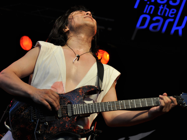 Montreux Jazz Festival 2010: Bronze Dou Shin (prog rock from Japan), July 13, Music in the Park (Parc Vernex).