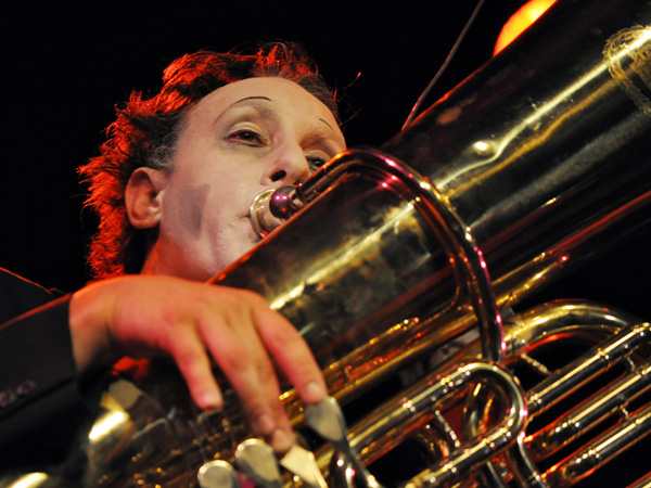 Montreux Jazz Festival 2010: Mac Abbé et le Zombi Orchestra (chanson française, St-Etienne), July 16, Music in the Park (Parc Vernex).