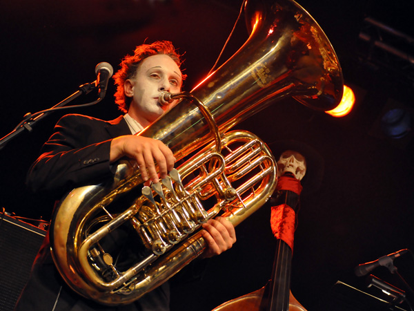 Montreux Jazz Festival 2010: Mac Abbé et le Zombi Orchestra (chanson française, St-Etienne), July 16, Music in the Park (Parc Vernex).