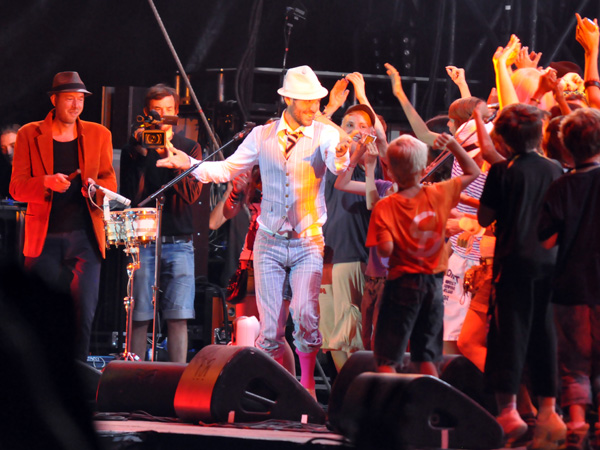 Paléo Festival 2010, Nyon: -M- (Mathieu Chédid), July 21, Grande Scène.