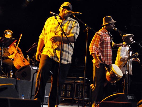 Paléo Festival 2010, Nyon: MoZuluart, July 25, Le Dôme.