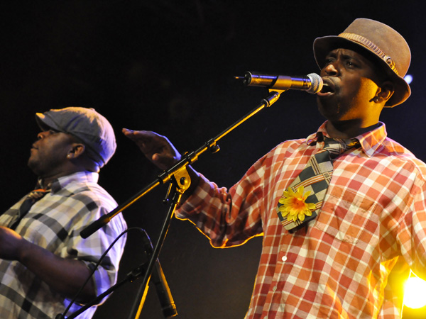 Paléo Festival 2010, Nyon: MoZuluart, July 25, Le Dôme.