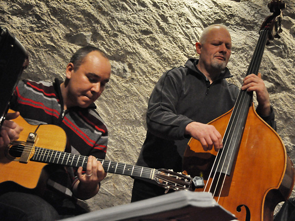 Les Manouches Tsé-Tsé rendent hommage à Django Reinhardt, Caveau du Coeur d'Or, Chexbres, samedi 22 janvier 2011.