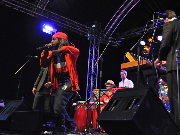 Montreux Jazz Festival 2011: Grand Mother's Funck feat. MC Akil (funk and hip-hop from Switzerland), July 1, Music in the Park, Parc Vernex.