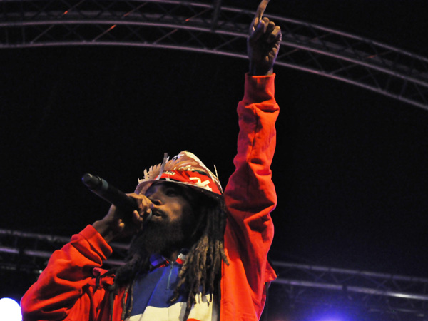 Montreux Jazz Festival 2011: Grand Mother's Funck feat. MC Akil (funk and hip-hop from Switzerland), July 1, Music in the Park, Parc Vernex.