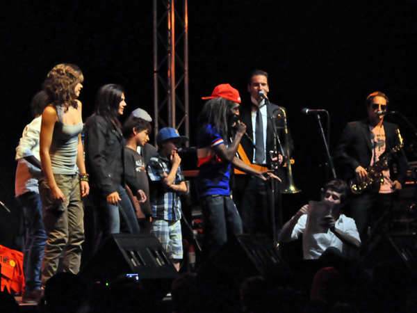 Montreux Jazz Festival 2011: Grand Mother's Funck feat. MC Akil (funk and hip-hop from Switzerland), July 1, Music in the Park, Parc Vernex.