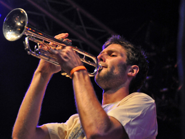 Montreux Jazz Festival 2011: Todos Destinos (ska-punk from Romont, Switzerland), July 10, Music in the Park (Parc Vernex).