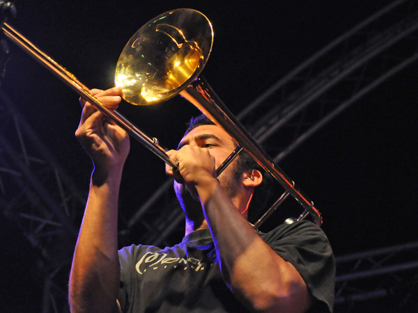 Montreux Jazz Festival 2011: Todos Destinos (ska-punk from Romont, Switzerland), July 10, Music in the Park (Parc Vernex).