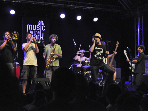 Montreux Jazz Festival 2011: Todos Destinos (ska-punk from Romont, Switzerland), July 10, Music in the Park (Parc Vernex).