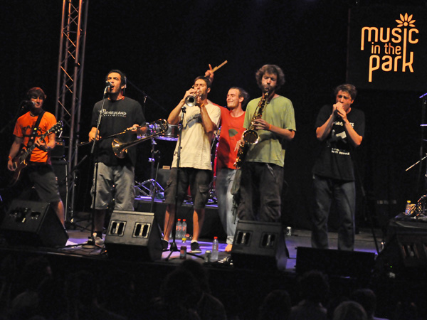 Montreux Jazz Festival 2011: Todos Destinos (ska-punk from Romont, Switzerland), July 10, Music in the Park (Parc Vernex).