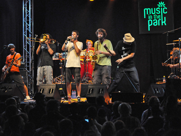 Montreux Jazz Festival 2011: Todos Destinos (ska-punk from Romont, Switzerland), July 10, Music in the Park (Parc Vernex).