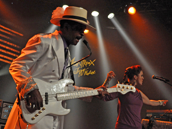 Montreux Jazz Festival 2011: Larry Graham, July 16, Miles Davis Hall.