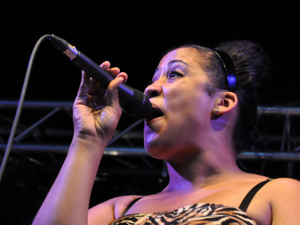 Montreux Jazz Festival 2012: Brandy Butler & the Fonxionaires, June 30, Music in the Park (Parc Vernex).